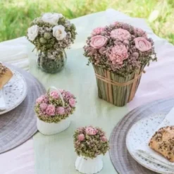 Bouquet Carré Louise avec fleurs séchées et roses