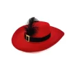 Chapeau rouge de mousquetaire